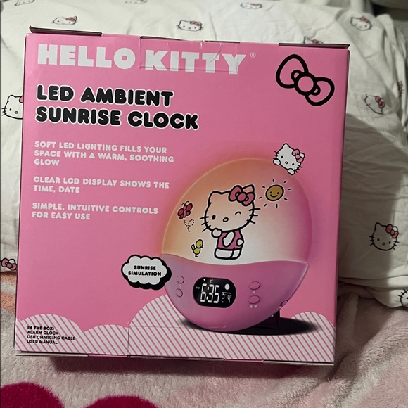 Hello Kitty Pink and Yellow LED Clock - Picture 2 of 6